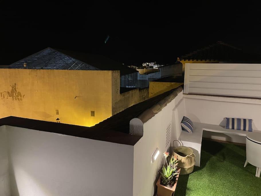 Casa Lola Conil, Azotea Al Mar Y Parking Solo Familias O Parejas Villa Conil De La Frontera Exterior photo